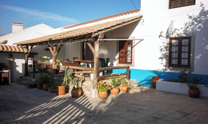 Lourinha House | Full of character 3-bedroom home in Moita dos Ferreiros