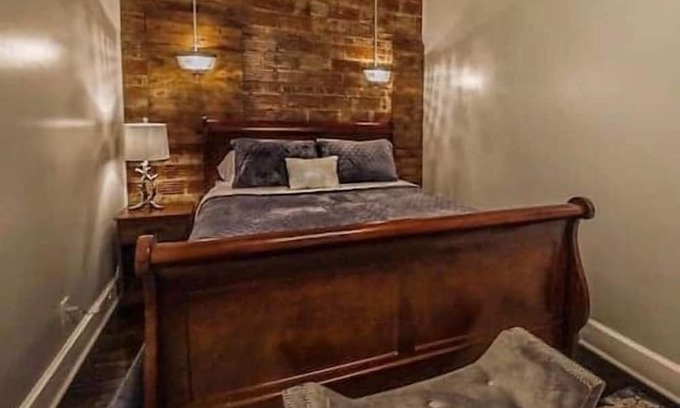 Fourmile Apartment | Pineville's Only Elite Inn: Luxe stays for the Discerning