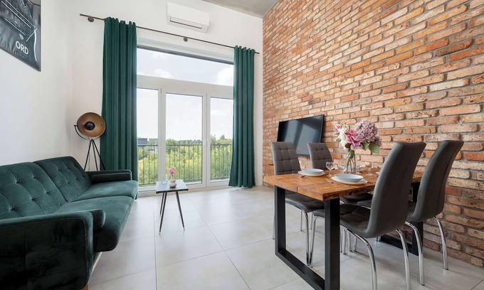 Fabryczna Apartment | Zarembowicza 35 | Wrocław | Elegant Studio | Near the Airport