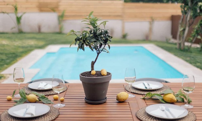 Vigo Cottage | O Lar de Laura - House with garden and swimming pool in Vigo suitable for pets