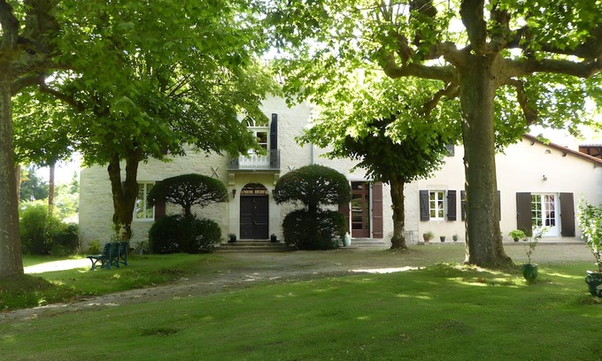 Creon-dArmagnac House | In a Wing of an Old Manor House