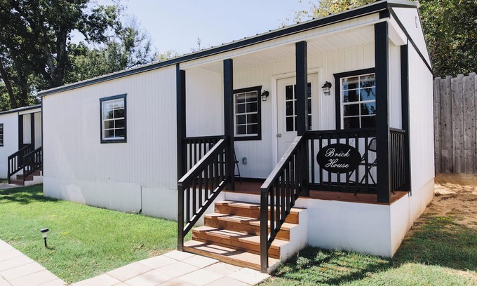 Canton Cottage | The Brickhouse - Modern Brick House Themed Cottage w/Access to Pool and Hot Tub
