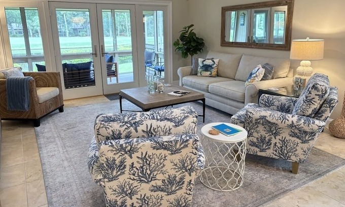 Sea Pines Villa | Beautiful Lagoon/Golf Views! Short Walk/Bike Ride to Beach Club