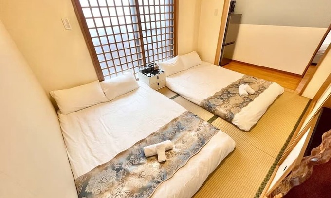 Hyakunincho Apartment | Takadanobaba 101, centrally located in Shinjuku-ku.