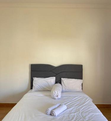 Selong Belanak Hotel | Abhizar Bungalow